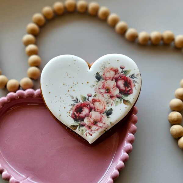 Dekoruotas sausainis "Bijūnai"